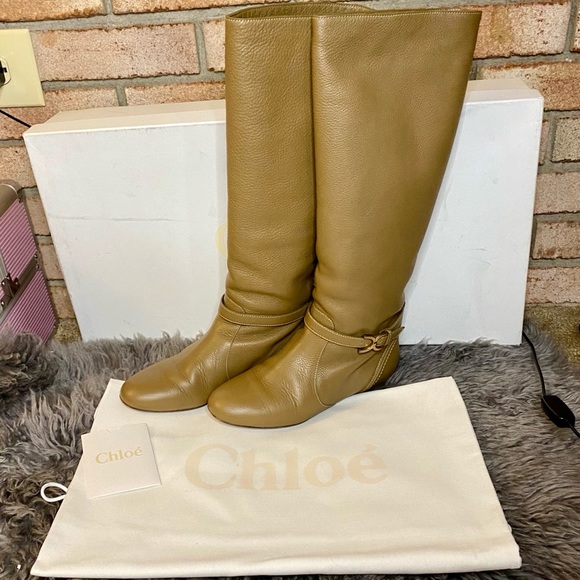 chloe flat boots